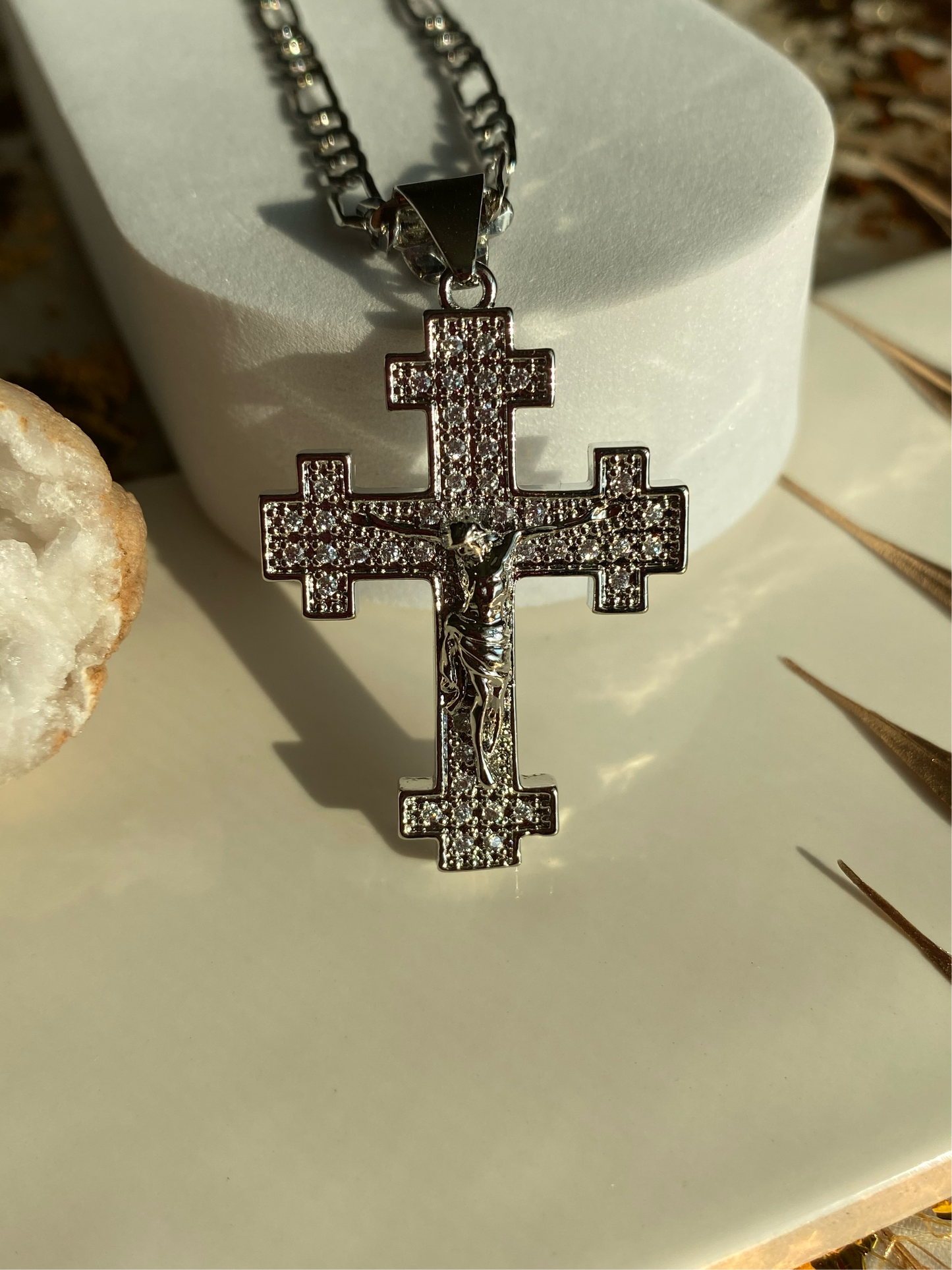 La cruz necklace